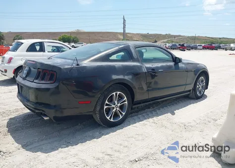 2014 Ford Mustang z USA, uszkodzony, nr VIN 1ZVBP8AM0E5264508